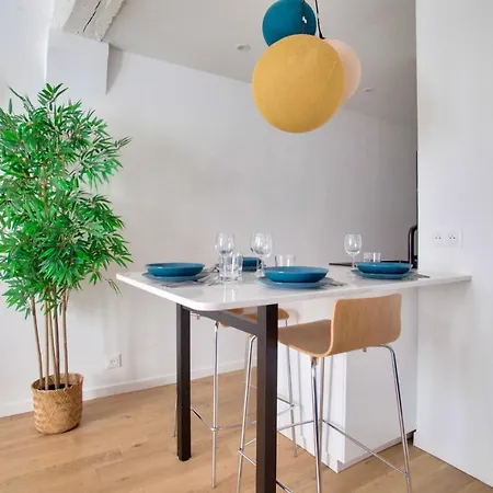 1 Bedroom Louvre Saint Honore Free Netflix Appartamento Parigi